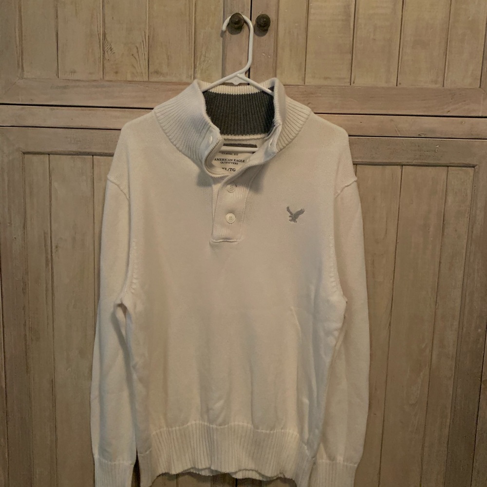American Eagle Sweater